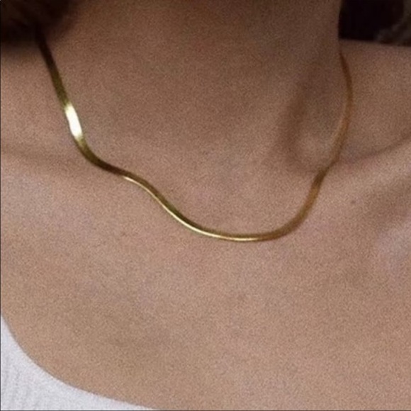 NEW 18K GOLD FLAT HERRINGBONE NECKLACE - Picture 2 of 4